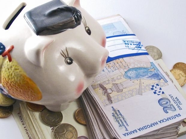 Българите влагат под 10% от спестяванията си в ценни книжа