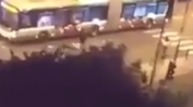 Група нападатели запалиха рейс в Париж с викове "Аллах Акбар"