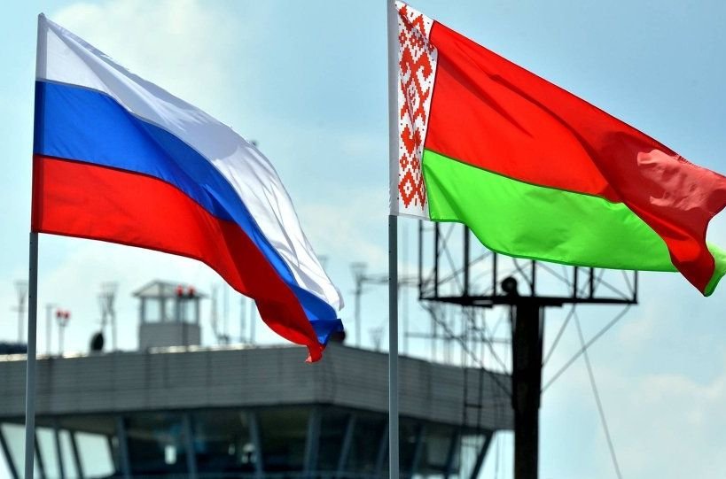 Минск се пазари с Москва за разполагането на авиобази в Беларус