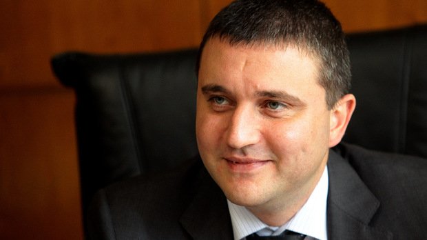 Горанов обеща да не взема нов държавен дълг догодина
