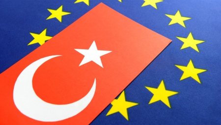 Турция и ЕС искат да рестартират отношенията си след преврата и скандала около визите