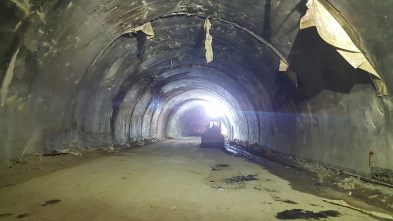 Усложнения забавят и оскъпяват ремонта на тунела "Витиня"