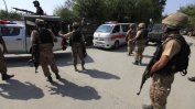 Най-малко 12 загинали и 52-ма ранени при бомбения атентат срещу съд в Пакистан