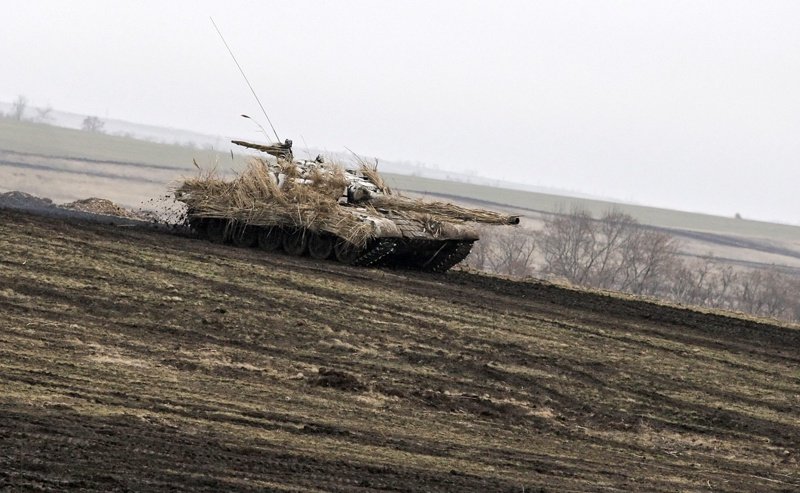 Киев и сепаратистите се споразумяха за изтегляне на войски и техника от райони в Източна Украйна