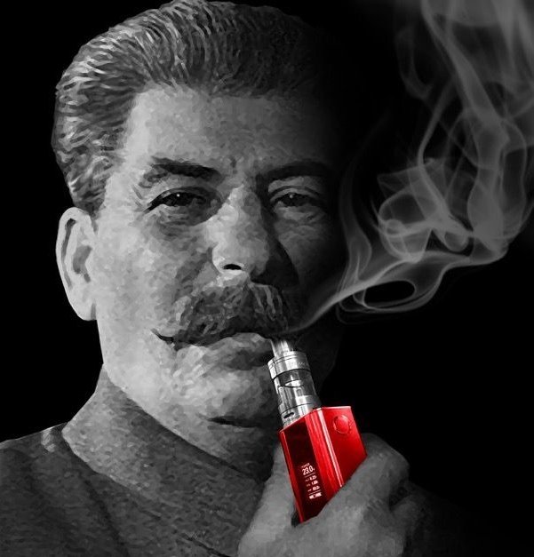 Руските комунисти агитират с плакати на Сталин с електронна цигара