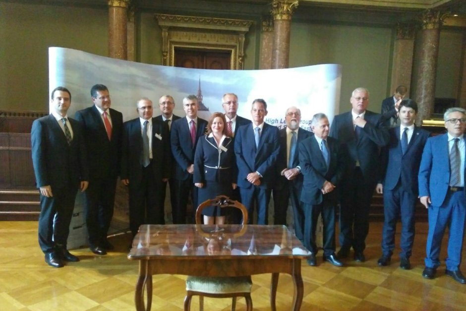 Подписването в Будапеща  на споразуменията за Вертикалния газов коридор 