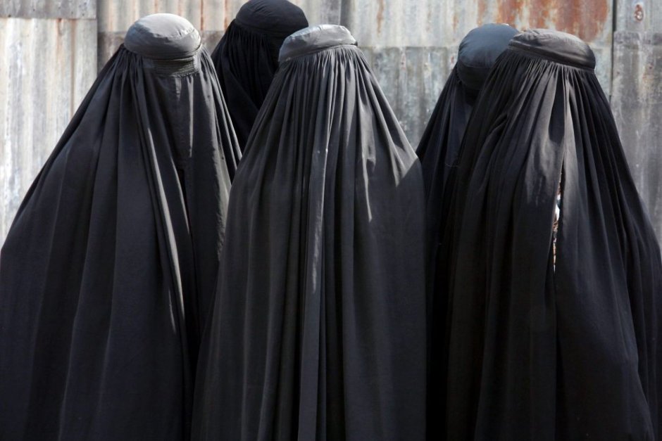 Имам на джамия за жени в Копенхаген, отстоява каузата на "ислямския феминизъм"