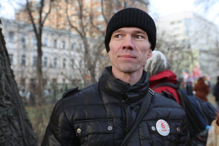 Руски активист твърди, че е изтезаван от властите