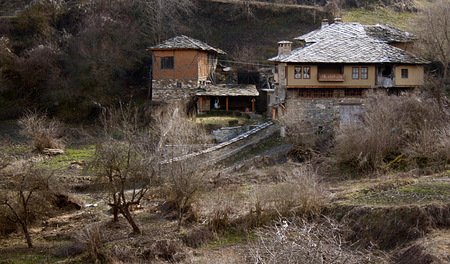 Закриват се две села в община Златоград