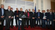След компромис за ИК коалицията оцеля и обеща да продължава да е "полезна за България"