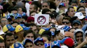 Опозицията във Венецуела обяви обща стачка; стотици хиляди протестираха срещу Мадуро