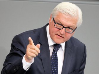 Щайнмайер остава външен министър на Германия, въпреки президентската си кандидатура