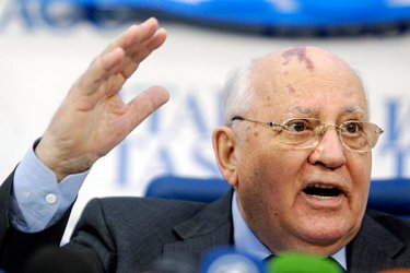 Михаил Горбачов е в болница, поставен му е пейсмейкър