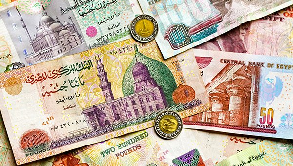 Египет девалвира валутата си заради 12 млрд. долара заем от МВФ
