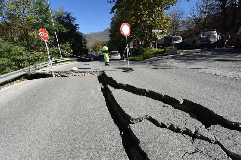 Италия ще поиска 7 милиарда евро помощ от ЕС заради земетресенията