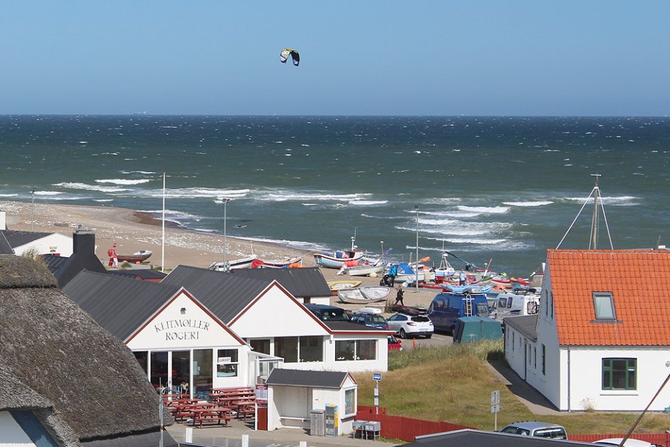 Датско село се превърна в рай за сърфистите