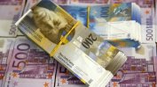 Банка ще превалутира неизгодни заеми в щвейцарски франкове след иск от КЗП