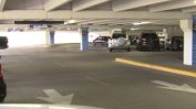Шофьор от Министерския съвет напусна работа, паркирал неправилно в мол