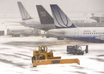 Летище "София" призова пътниците да се явяват поне два часа преди полет