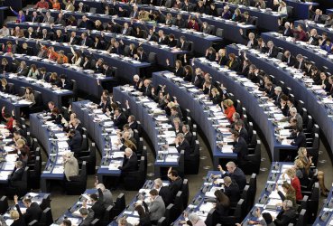 Нова коалиция в Европарламента в деня за избор на нов председател