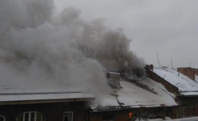 Евакуация в центъра на София заради пожар в жилищна сграда