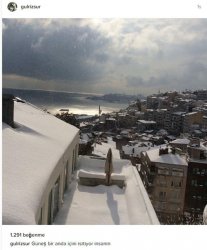 Над 600 полета от Истанбул бяха отменени поради снежна буря