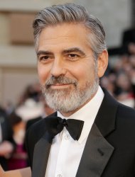 Джордж Клуни се надява при управлението на Тръмп да не се случат ужасяващи неща