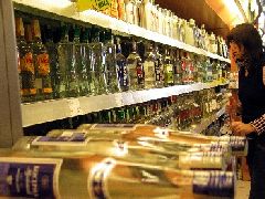 Четирима руснаци починаха, натровени от бутилиран коктейл