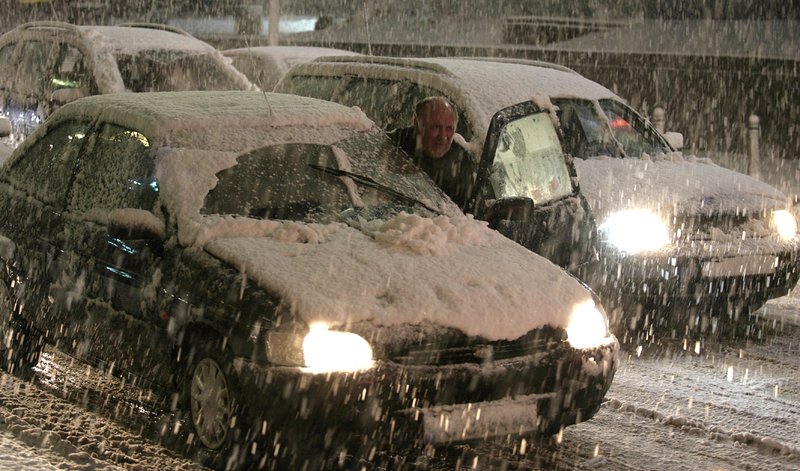 Жълт код за вятър и снеговалеж е обявен за почти цялата страна