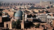 Атентат с две бомби уби 28 души в центъра на Багдад