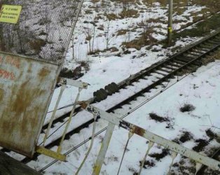 Нова жп авария с провиснал парапет над надлез в района на Шумен