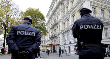 Албанец е задържан за подготовка на атентат във Виена