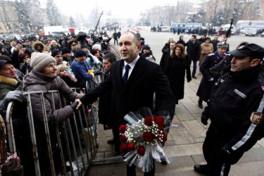 "Ню Йорк таймс": България трябва да се научи как да балансира между Тръмп и Путин