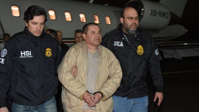 Наркобаронът Ел Чапо застава пред американски съд след екстрадиция от Мексико