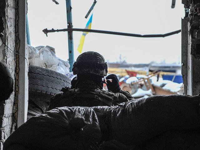 Нови жертви на боевете в Източна Украйна, Туск призова Русия да сложи край на насилието