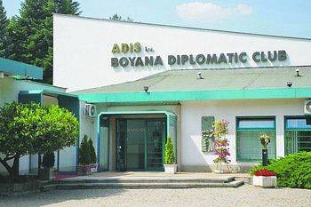 Фирма на Пеевски си взе Дипломатическия клуб в Бояна
