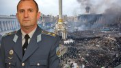 Хибридна "честитка" от Москва предупреди за готвен "майдан" срещу Радев
