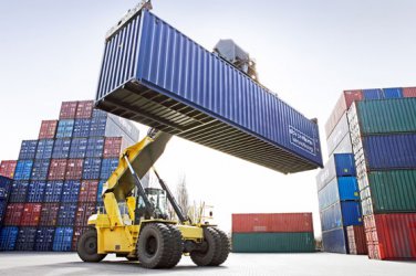 Силен ръст на износа и вноса през януари