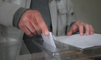 Изтича срокът за заявяване на гласуване по настоящ адрес и с подвижна кутия