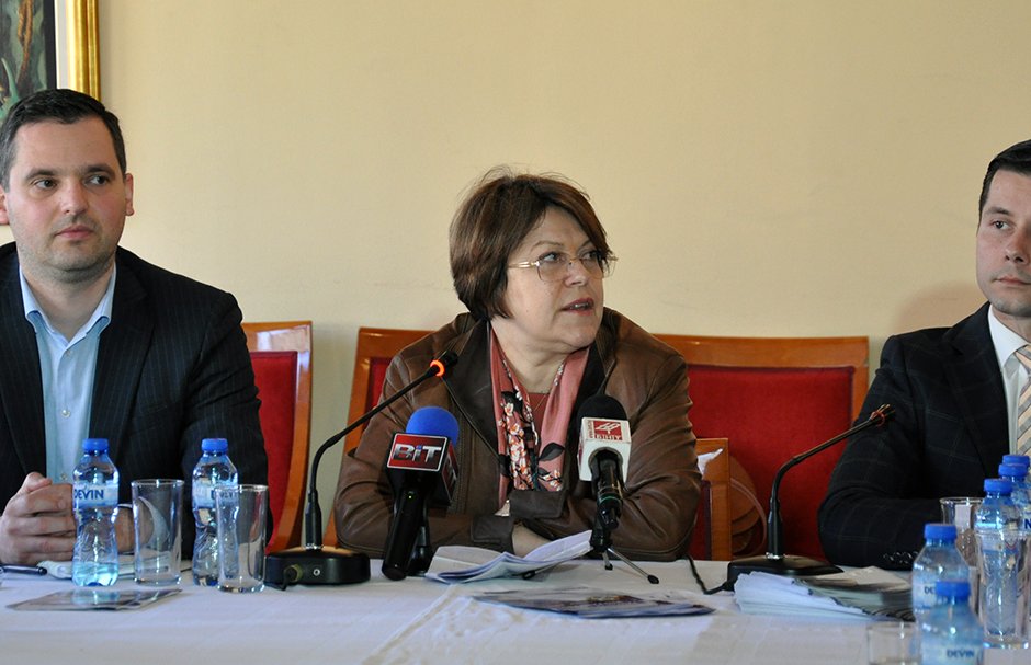 Татяна Дончева: За да има съдебна реформа, е нужна преса от около 700 000 граждани