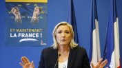 Месец и половина преди изборите във Франция популярността на Льо Пен спада