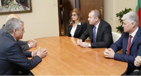 Румен Радев: Криенето на истината за водата е повторение на синдрома "Чернобил"