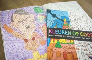 Книжка за оцветяване с картинка на Хитлер е изтеглена от пазара в Холандия