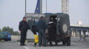 53-ма нелегални имигранти открити в камион на "Дунав мост"
