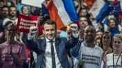 Макрон води в социологическите проучвания за президентските избори във Франция