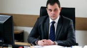 Съдия засега успява да се защити в съда от Сотир Цацаров