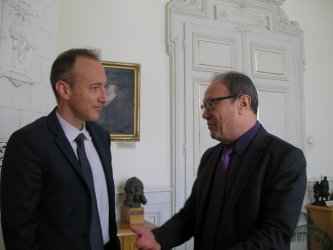 Министър Красимир Вълчев с председателя на БАН акад. Юлиян Ревалски.