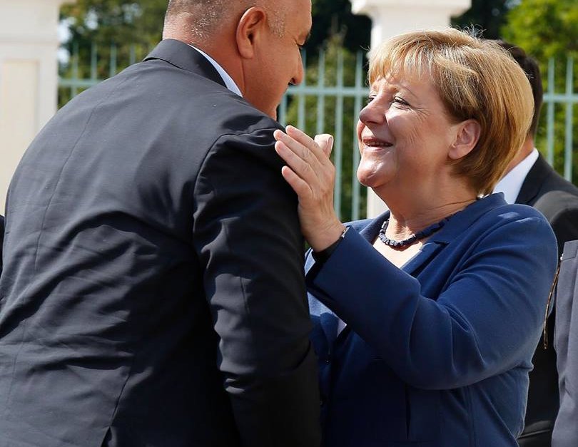 Меркел поздрави Борисов за "феноменалния му успех“