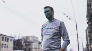 Навални съобщи, че е в Испания за операция на окото