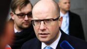 Чешкият премиер подаде оставка заради конфликт с финансовия министър